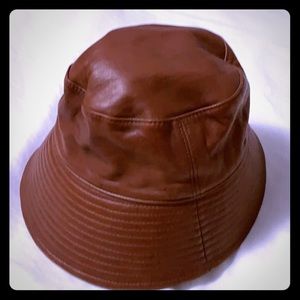 BANANA REPUBLIC Genuine Leather Hat